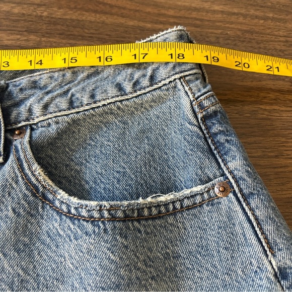 Abercrombie & Fitch Light Blue Curve Denim Women Shorts 33 - Picture 6 of 8